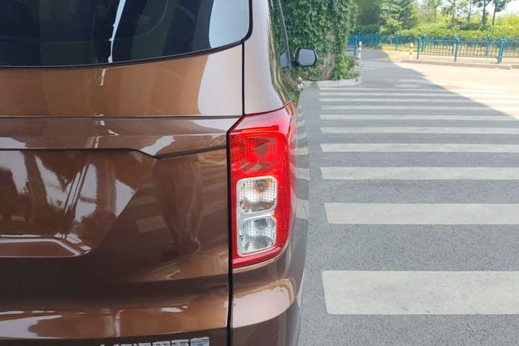 Used Wuling Hongguang 2021 1.5L Revised S Standard Version with Electric Power Steering LAR Exterior 3