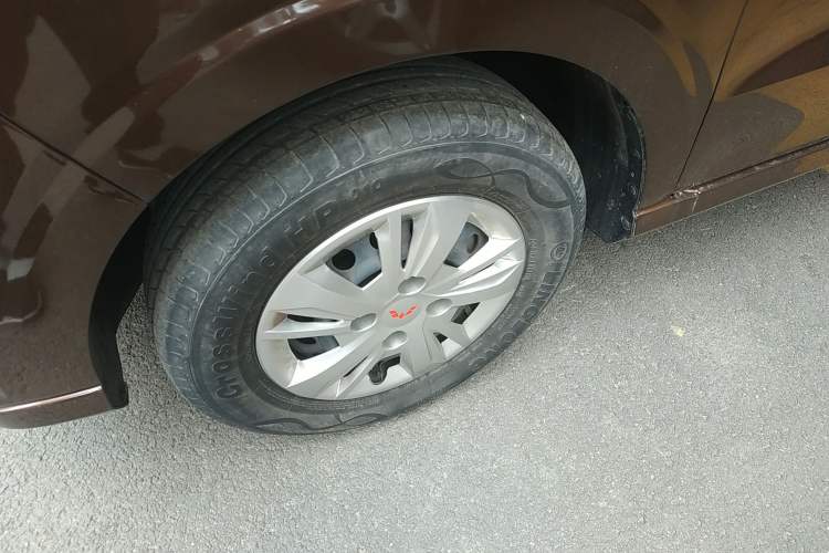 Used Wuling Hongguang 2021 1.5L Revised S Standard Version with Electric Power Steering LAR Exterior 4