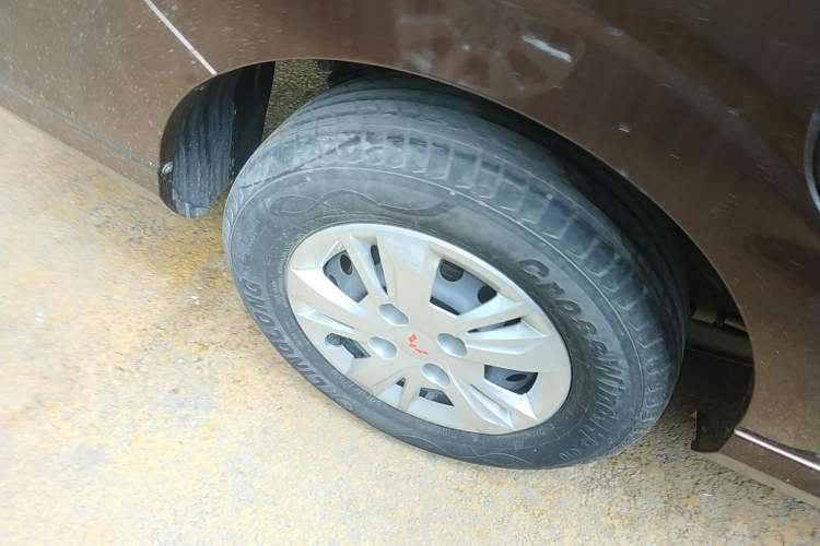 Used Wuling Hongguang 2021 1.5L Revised S Standard Version with Electric Power Steering LAR Exterior 5