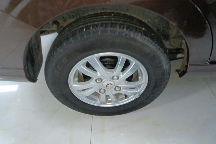 Used Wuling Hongguang 2021 1.5L Revised S Standard Version Hydraulic-Power-Assisted LAR Exterior 5