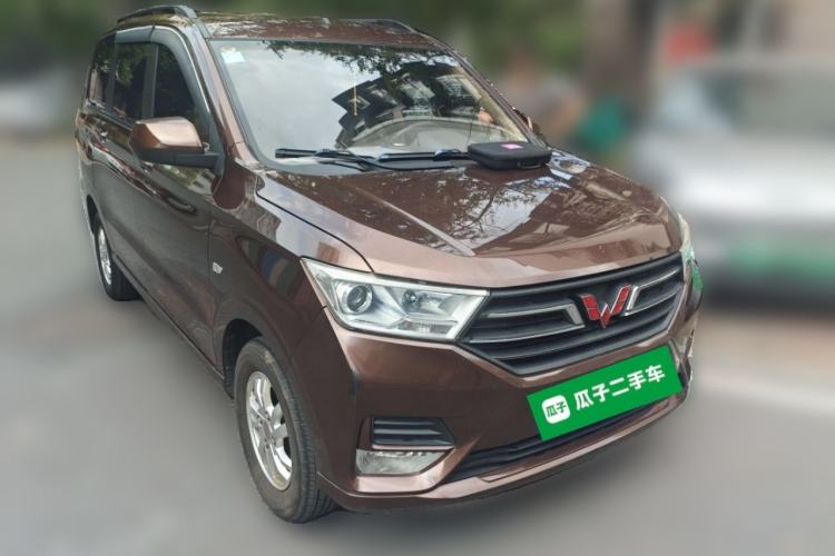 Used Wuling Hongguang 2021 1.5L S Comfort Edition LAR Front Right 45 Deg