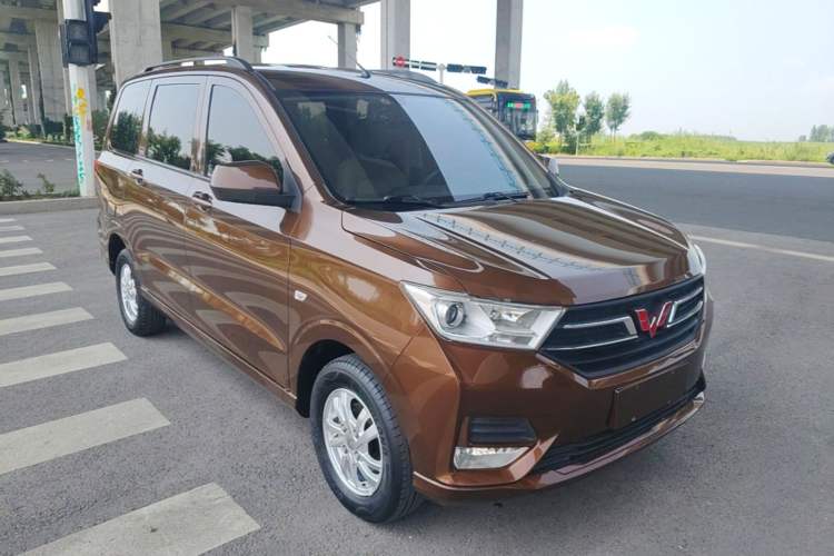 Used Wuling Hongguang 2021 1.5L Revised S Standard Version with Electric Power Steering LAR Front Right 45 Deg