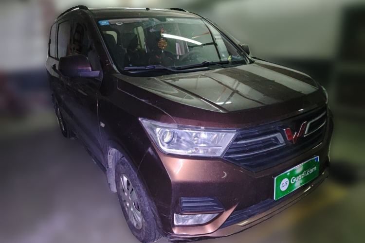 Used Wuling Hongguang 2021 1.5L Revised S Standard Version with Electric Power Steering LAR Front Right 45 Deg