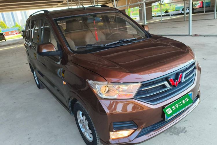 Used Wuling Hongguang 2021 1.5L S Comfort Edition LAR Front Right 45 Deg