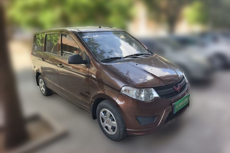 Used Wuling Hongguang 2021 1.5L S Base Version LAR Front Right 45 Deg