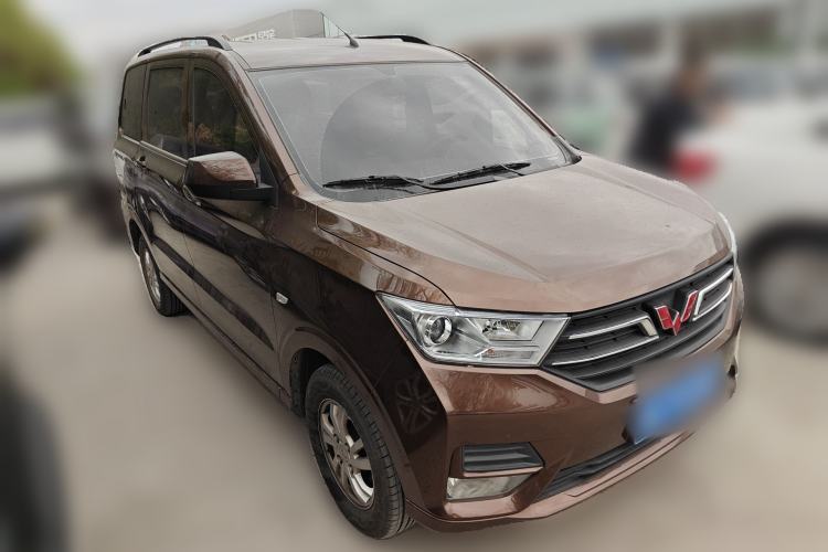 Used Wuling Hongguang 2021 1.5L S Standard Version LAR Front Right 45 Deg