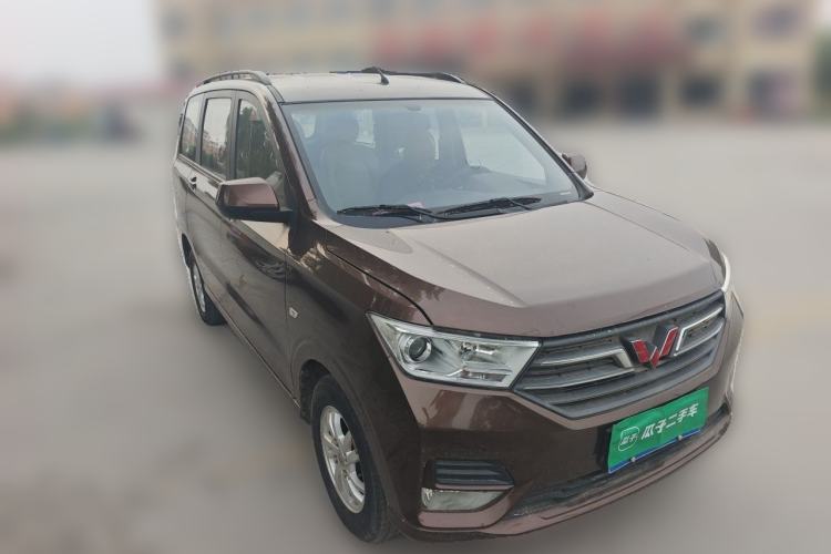 Used Wuling Hongguang 2021 1.5L S Comfort Edition LAR Front Right 45 Deg