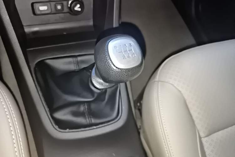 Used Wuling Hongguang 2021 1.5L S Comfort Edition LAR Gear Lever