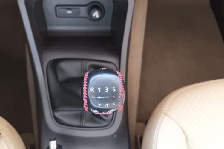 Used Wuling Hongguang 2021 1.5L S Comfort Edition LAR Gear Lever