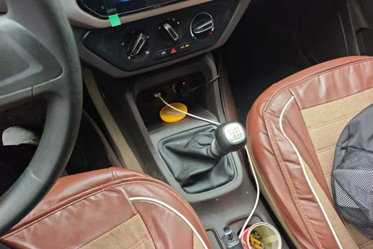 Used Wuling Hongguang 2021 1.5L Facelifted S Comfort Version with Electric Power Steering LAR Gear Lever