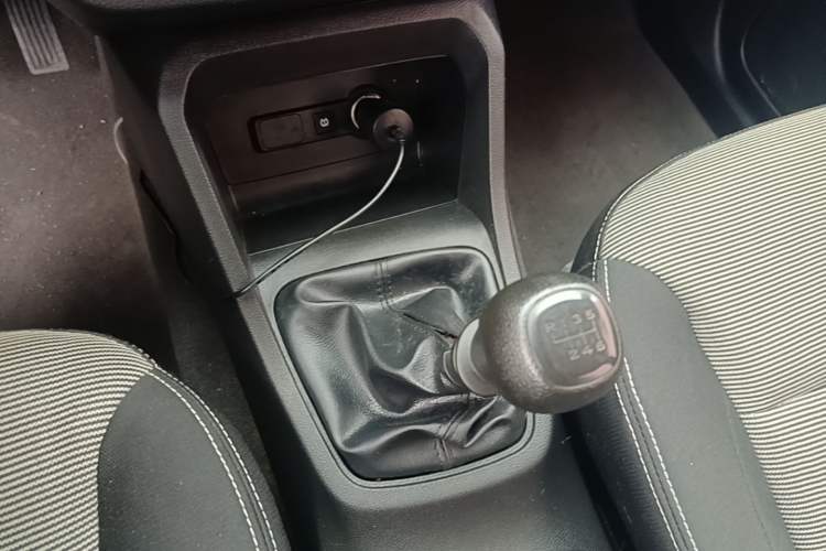 Used Wuling Hongguang 2021 1.5L S Base Version LAR Gear Lever