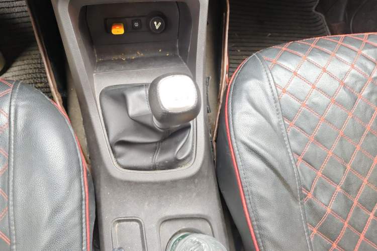 Used Wuling Hongguang 2021 1.5L S Comfort Edition LAR Gear Lever