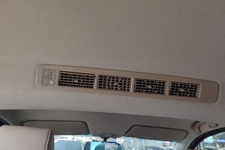 Used Wuling Hongguang 2021 1.5L Facelifted S Comfort Version with Electric Power Steering LAR Headliner