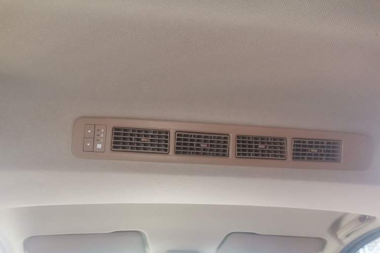 Used Wuling Hongguang 2021 1.5L Revised S Standard Version with Electric Power Steering LAR Headliner