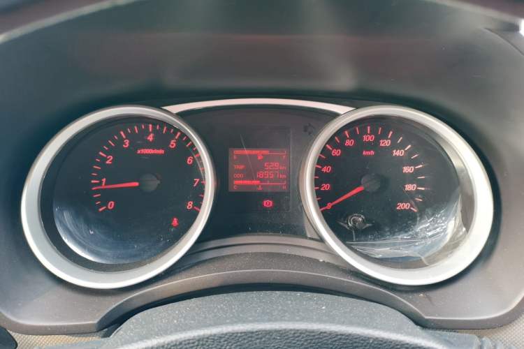 Used Wuling Hongguang 2021 1.5L Revised S Standard Version Hydraulic-Power-Assisted LAR Instrument Cluster
