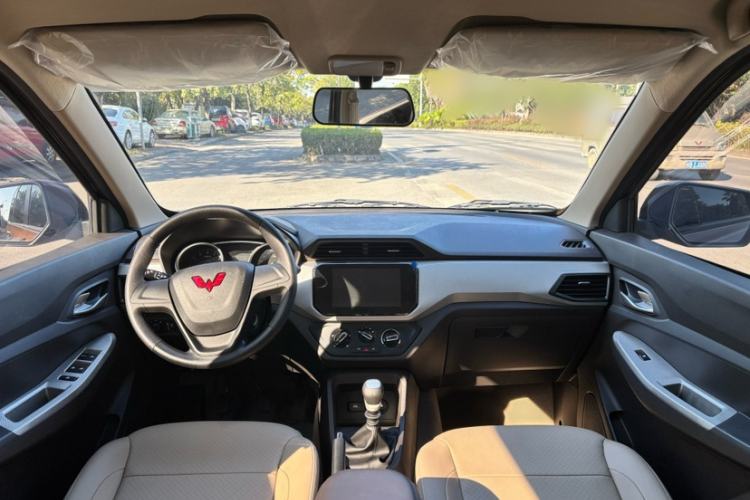 Used Wuling Hongguang 2021 1.5L Facelift S Comfort Version Hydraulic Power Steering LAR Interior 1
