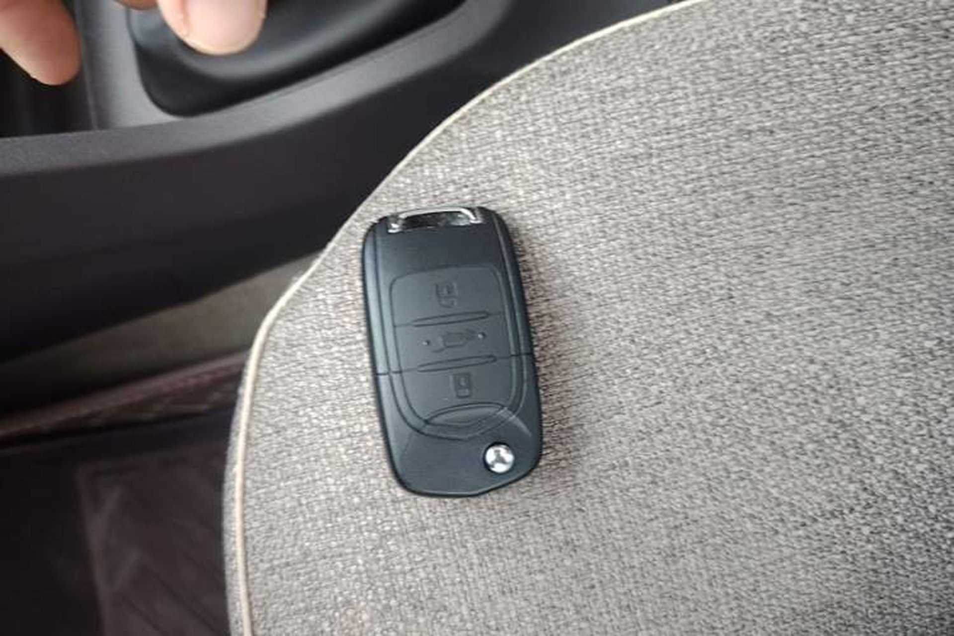 Used Wuling Hongguang 2021 1.5L Revised S Standard Version with Electric Power Steering LAR Interior 1