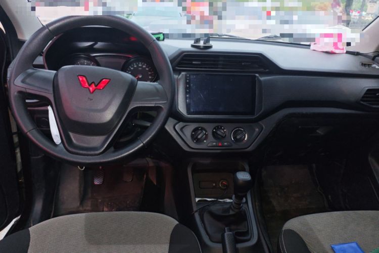 Used Wuling Hongguang 2021 1.5L Revised S Base Version with Electric Power Steering LAR Interior 2