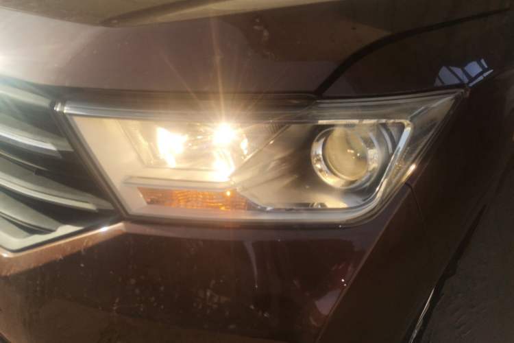 Used Wuling Hongguang 2021 1.5L Revised S Standard Version with Electric Power Steering LAR Left Front Headlight