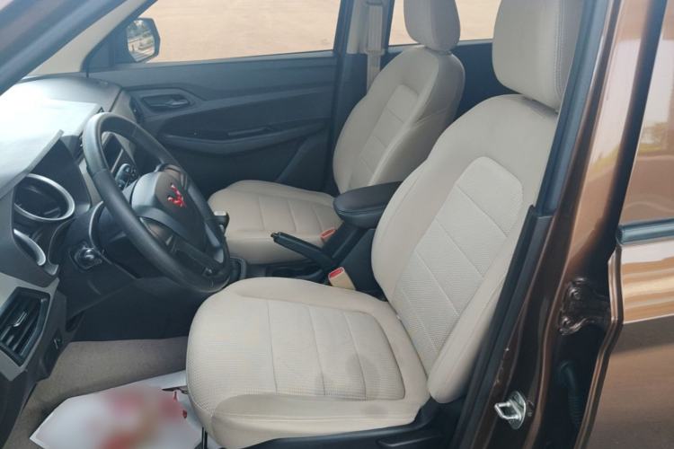 Used Wuling Hongguang 2021 1.5L Revised S Standard Version with Electric Power Steering LAR Left Front Seat