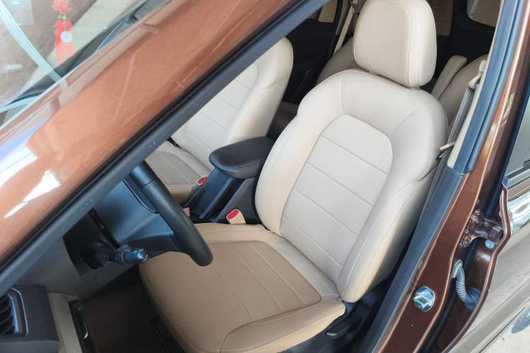 Used Wuling Hongguang 2021 1.5L S Comfort Edition LAR Left Front Seat