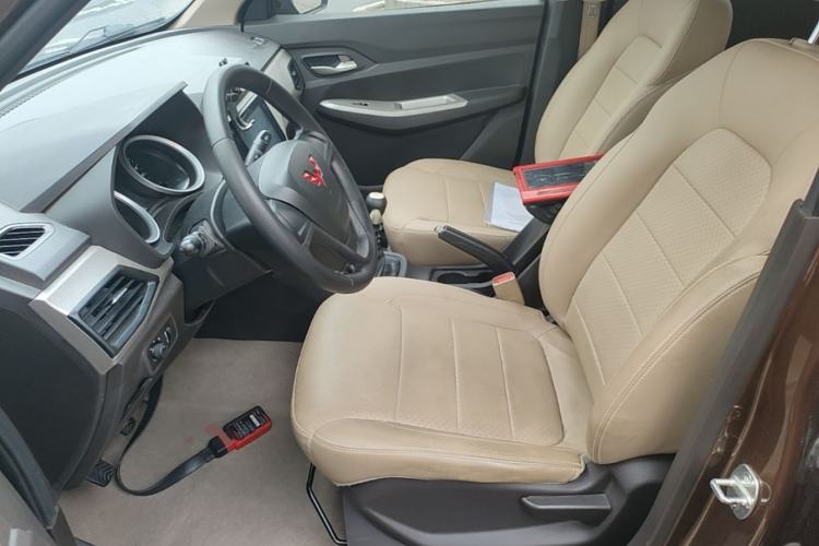 Used Wuling Hongguang 2021 1.5L Facelifted S Comfort Version with Electric Power Steering LAR Left Front Seat