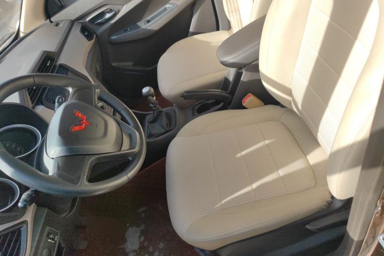 Used Wuling Hongguang 2021 1.5L Revised S Standard Version with Electric Power Steering LAR Left Front Seat