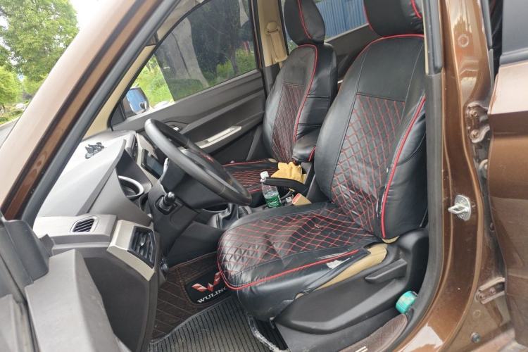 Used Wuling Hongguang 2021 1.5L S Comfort Edition LAR Left Front Seat