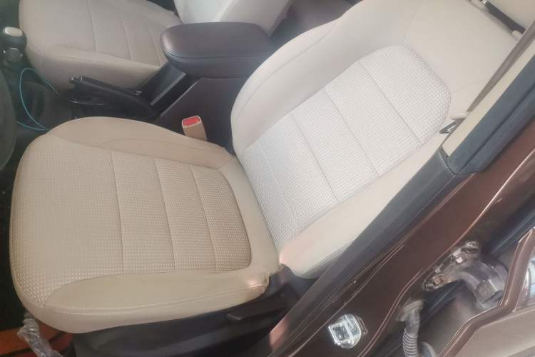 Used Wuling Hongguang 2021 1.5L Revised S Standard Version with Electric Power Steering LAR Left Front Seat