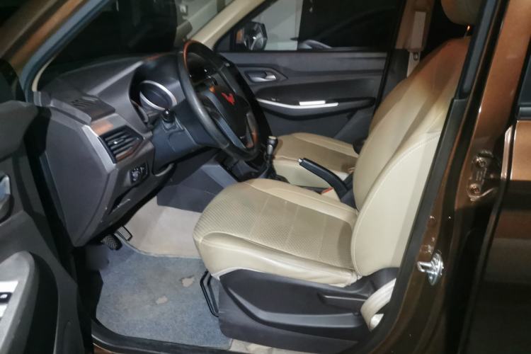 Used Wuling Hongguang 2021 1.5L Facelifted S Comfort Version with Electric Power Steering LAR Left Front Seat