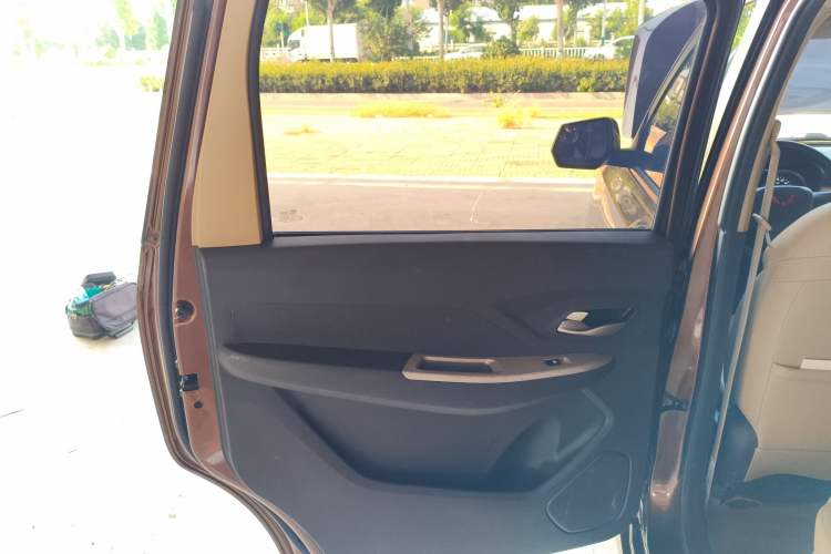 Used Wuling Hongguang 2021 1.5L S Comfort Edition LAR Left Rear Door Interior