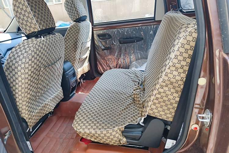 Used Wuling Hongguang 2021 1.5L Revised S Base Version Hydraulic Power Steering LAR Left Rear Seat