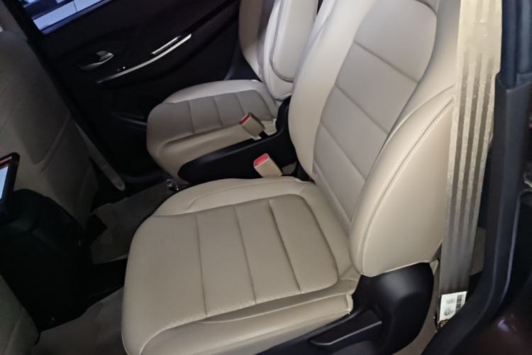 Used Wuling Hongguang 2021 1.5L S Comfort Edition LAR Left Rear Seat