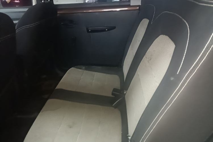 Used Wuling Hongguang 2021 1.5L Revised S Base Version with Electric Power Steering LAR Left Rear Seat