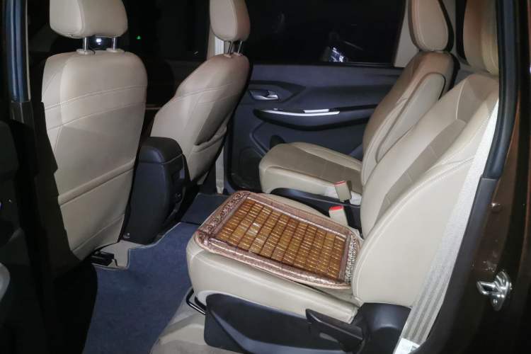 Used Wuling Hongguang 2021 1.5L Facelifted S Comfort Version with Electric Power Steering LAR Left Rear Seat