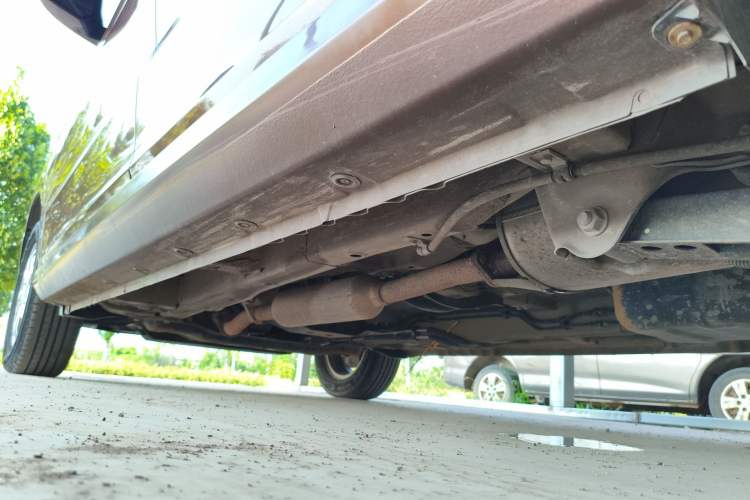 Used Wuling Hongguang 2021 1.5L S Comfort Edition LAR Left Side Sill