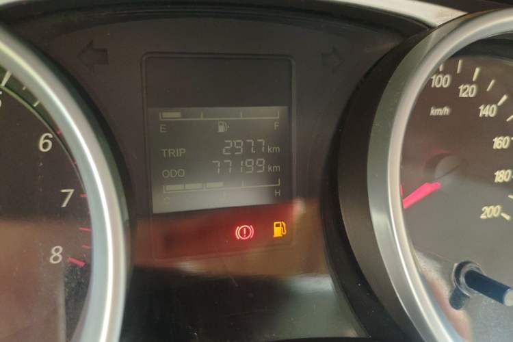 Used Wuling Hongguang 2021 1.5L S Comfort Edition LAR Odometer Close Up