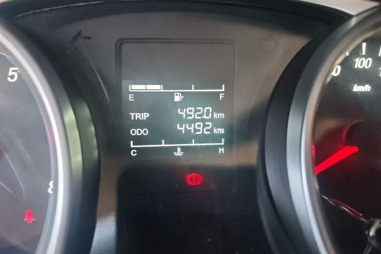 Used Wuling Hongguang 2021 1.5L Facelift S Comfort Version Hydraulic Power Steering LAR Odometer Close Up