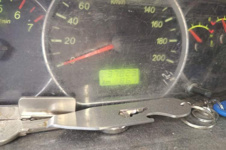 Used Wuling Hongguang 2021 1.5L Revised S Standard Version Hydraulic-Power-Assisted LAR Odometer Close Up