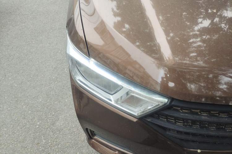 Used Wuling Hongguang 2021 1.5L Facelift S Comfort Version Hydraulic Power Steering LAR Right Front Headlight