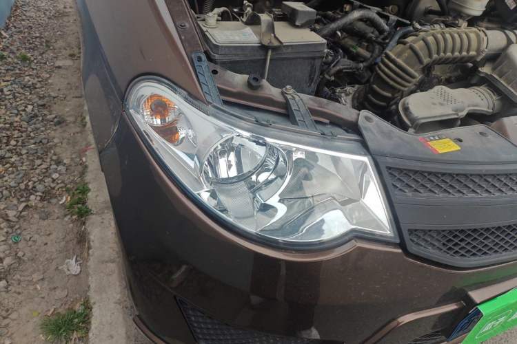 Used Wuling Hongguang 2021 1.5L Revised S Base Version with Electric Power Steering LAR Right Front Headlight