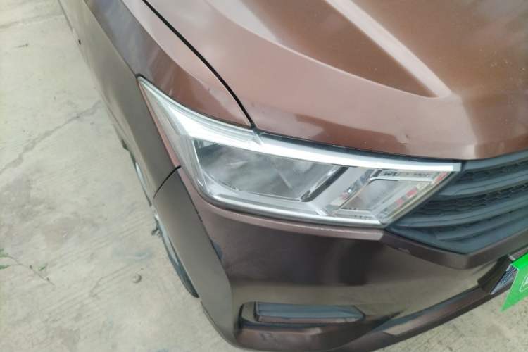 Used Wuling Hongguang 2021 1.5L S Base Version LAR Right Front Headlight