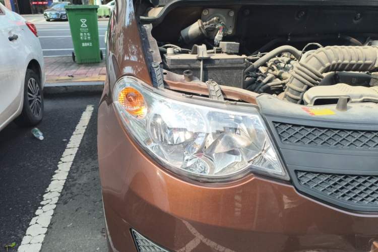 Used Wuling Hongguang 2021 1.5L Revised S Base Version Hydraulic Power Steering LAR Right Front Headlight