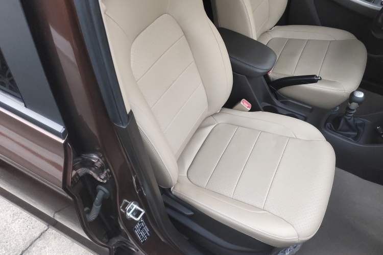 Used Wuling Hongguang  Right Front Seat