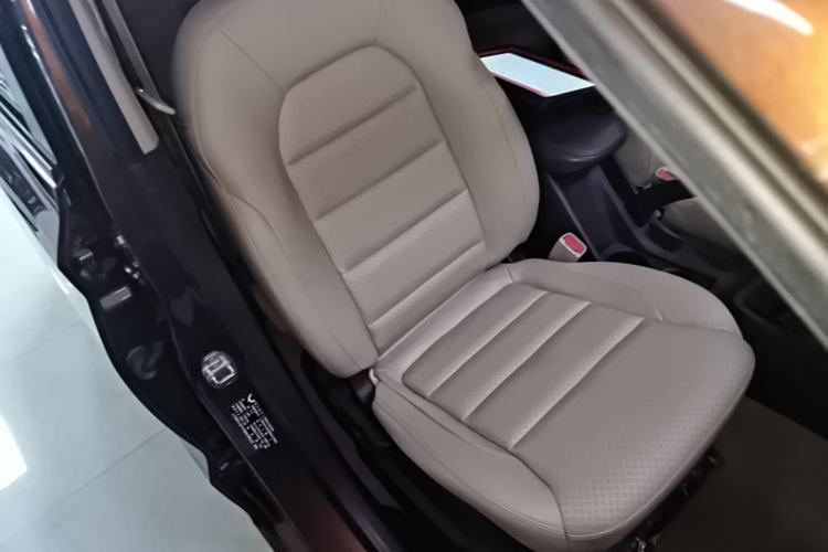 Used Wuling Hongguang 2021 1.5L S Comfort Edition LAR Right Front Seat