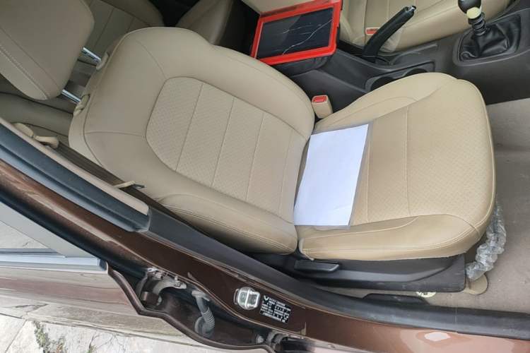 Used Wuling Hongguang 2021 1.5L Facelifted S Comfort Version with Electric Power Steering LAR Right Front Seat