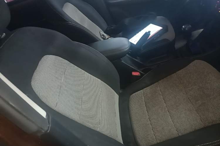 Used Wuling Hongguang 2021 1.5L Revised S Base Version with Electric Power Steering LAR Right Front Seat