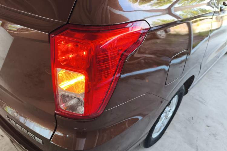 Used Wuling Hongguang 2021 1.5L S Comfort Edition LAR Right Rear Taillight