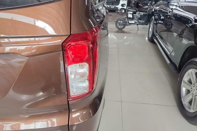 Used Wuling Hongguang 2021 1.5L Facelifted S Comfort Version with Electric Power Steering LAR Right Rear Taillight