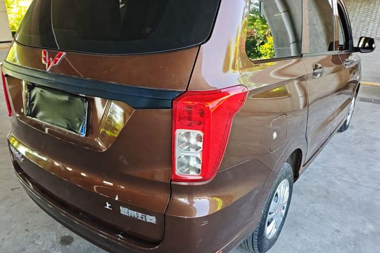 Used Wuling Hongguang 2021 1.5L Revised S Base Version Hydraulic Power Steering LAR Right Rear Taillight